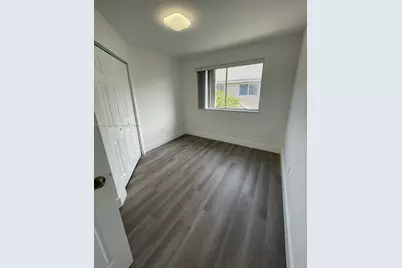 5725 NW 114th Path #106, Doral, FL 33178 - Photo 13