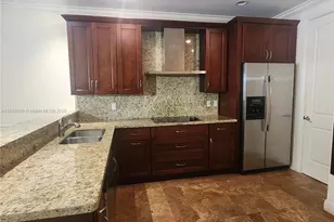 2351 Lakeview Dr, Sebring, FL 33875 - Photo 9