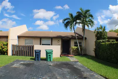 12003 SW 110th St Cir N, Miami, FL 33186 - Photo 1