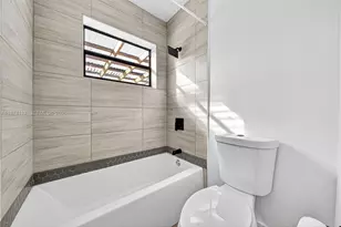 1320 NW 179th St, Miami Gardens, FL 33169 - Photo 17