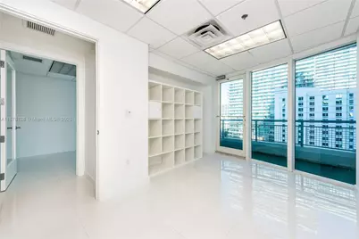 40 SW 13th Street #902, Miami, FL 33130 - Photo 11