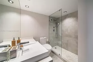 1000 West Ave, Miami Beach, FL 33139 - Photo 15