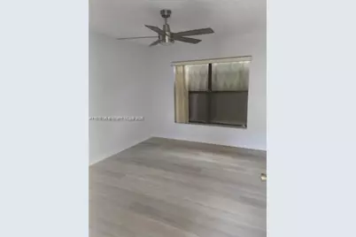 559 SW 88th Pl E, Miami, FL 33174 - Photo 5