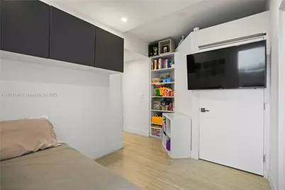 16385 Biscayne Blvd #1601, North Miami Beach, FL 33160 - Photo 25