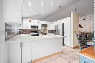 1101 NW 162nd Ave, Pembroke Pines, FL 33028 - Photo 7