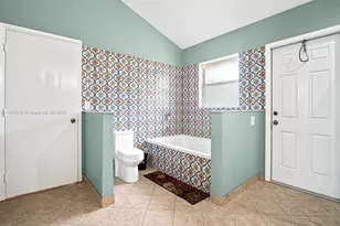 1101 NW 162nd Ave, Pembroke Pines, FL 33028 - Photo 35