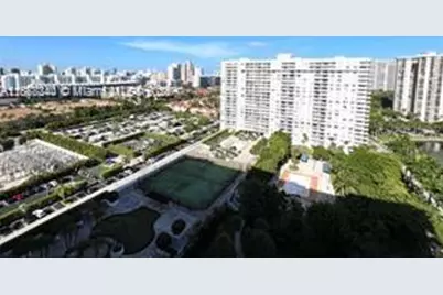 2801 NE 183rd St #1914W, Aventura, FL 33160 - Photo 29