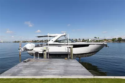 1215 N Biscayne Point Rd, Miami Beach, FL 33141 - Photo 53