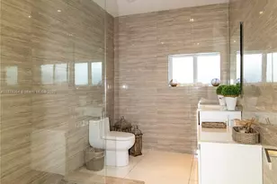 1215 N Biscayne Point Rd, Miami Beach, FL 33141 - Photo 23