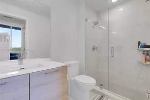 16385 Biscayne Blvd, North Miami Beach, FL 33160 - Photo 19