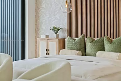 2033 NE 22nd St, Wilton Manors, FL 33305 - Photo 33