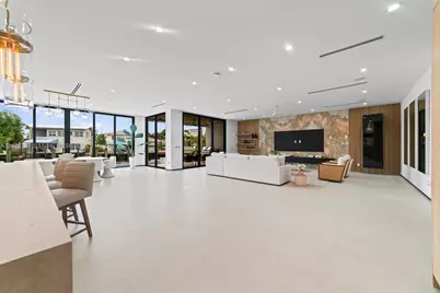 2033 NE 22nd St, Wilton Manors, FL 33305 - Photo 17