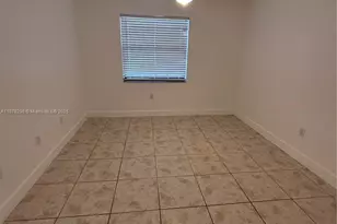 6040 Shaker Wood Cir, Tamarac, FL 33319 - Photo 3