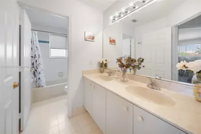 1443 SW 161st Ave, Pembroke Pines, FL 33027 - Photo 55