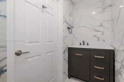 152 SW 185th Way, Pembroke Pines, FL 33029 - Photo 15