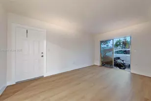 567 SW 3rd St, Miami, FL 33130 - Photo 5