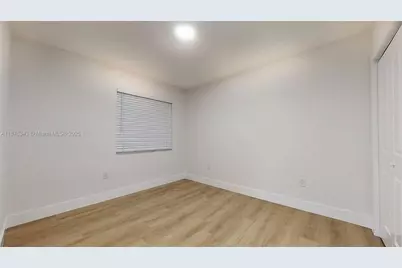 567 SW 3rd St #1, Miami, FL 33130 - Photo 13