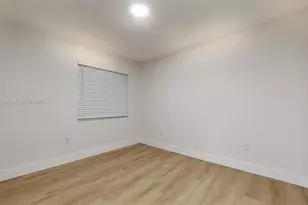 567 SW 3rd St, Miami, FL 33130 - Photo 13