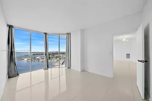 7601 E Treasure Dr, North Bay Village, FL 33141 - Photo 19