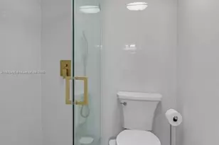 17720 N Bay Rd, Sunny Isles Beach, FL 33160 - Photo 21