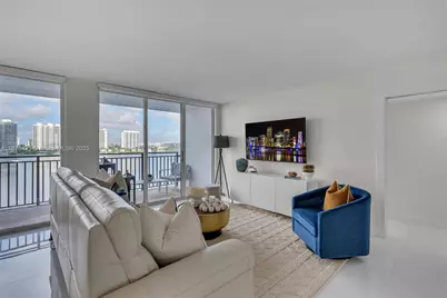 17720 N Bay Rd #903, Sunny Isles Beach, FL 33160 - Photo 3