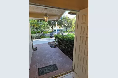 15246 SW 146th St, Miami, FL 33196 - Photo 5