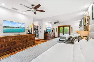 12430 Keystone Island Dr, North Miami, FL 33181 - Photo 15