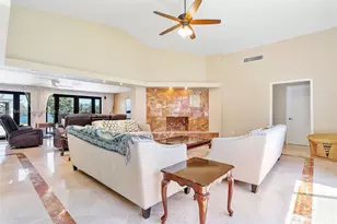 2531 NE 195th St, Aventura, FL 33180 - Photo 11