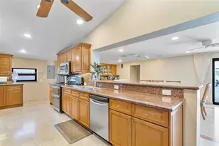 2531 NE 195th St, Aventura, FL 33180 - Photo 23