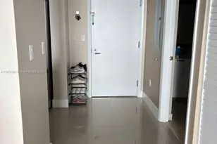 1800 N Bayshore Dr, Miami, FL 33132 - Photo 11