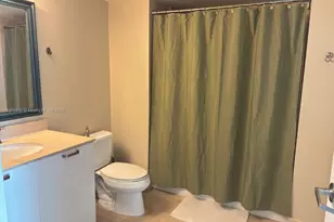 1800 N Bayshore Dr, Miami, FL 33132 - Photo 15