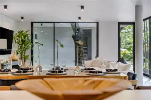 1000 NW 9th Ct, Miami, FL 33136 - Photo 11