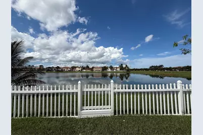 4045 NE 15th St, Homestead, FL 33033 - Photo 1