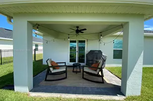 11060 NW Middle Stream Dr, Port Saint Lucie, FL 34987 - Photo 9