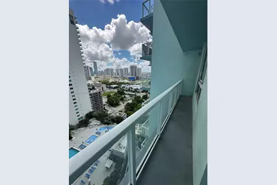 1900 N Bayshore Dr #2305, Miami, FL 33132 - Photo 11