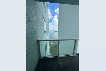 1900 N Bayshore Dr #2305, Miami, FL 33132 - Photo 9
