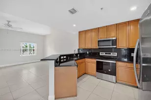 27 SW 6th Ct, Pompano Beach, FL 33060 - Photo 1