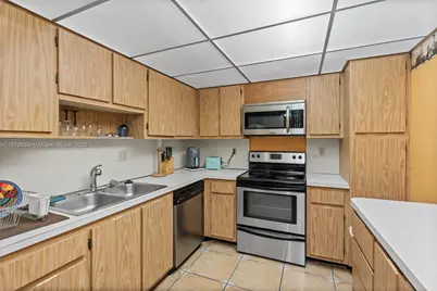 20840 San Simeon Way #307, Miami, FL 33179 - Photo 9