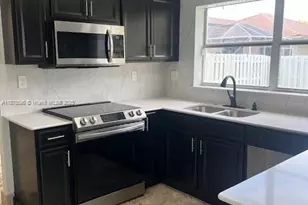 1298 NW 192nd Terrace, Pembroke Pines, FL 33029 - Photo 15