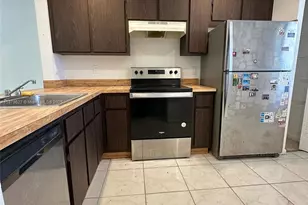 861 NE 209th Terrace, Miami, FL 33179 - Photo 3