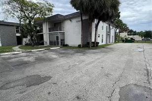 10353 N Kendall Dr, Miami, FL 33176 - Photo 1