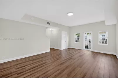 617 SW 1st Ave, Pompano Beach, FL 33060 - Photo 9