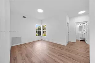 3027 SW 179th Ave, Miramar, FL 33029 - Photo 17