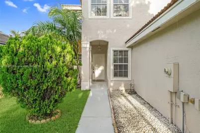 3027 SW 179th Ave, Miramar, FL 33029 - Photo 3