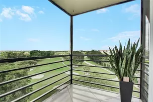 1100 St Charles Pl, Pembroke Pines, FL 33026 - Photo 5