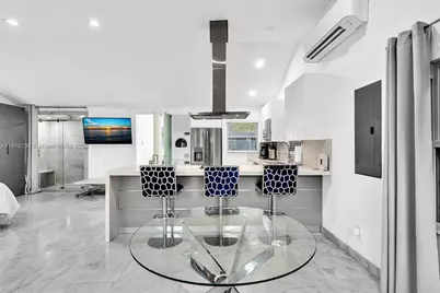 394 SE 5th Ave #b, Delray Beach, FL 33483 - Photo 11