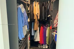 13800 Highland Dr, North Miami Beach, FL 33181 - Photo 7