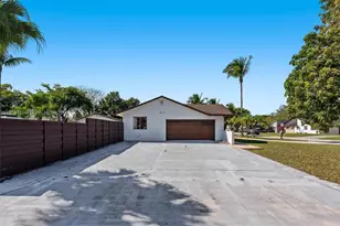 12900 SW 189th St, Miami, FL 33177 - Photo 3