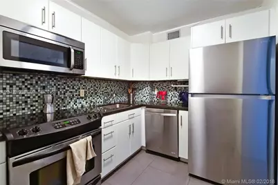 1345 Lincoln Rd #305, Miami Beach, FL 33139 - Photo 3