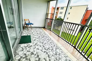 1690 NE 191st St, Miami, FL 33179 - Photo 11